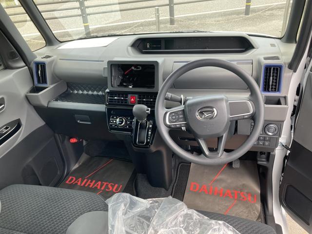カスタムXセレクション 360度スーパーUVIRカットガラス 格納式シートバックテーブル シートバックポケット 運転席シートリフター チルトステアリング シートヒーター リヤヒーターダクト(11枚目)