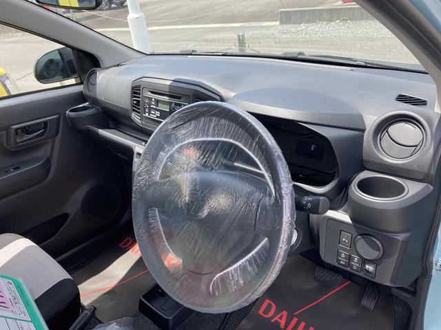 L SAIII 13インチフルホイールキャップ マルチリフレクターハロゲンヘッドランプ 自発光式デジタルメーターアンバーイルミネーションメーター マニュアルエアコン(ダイヤル式) キーレスエントリー(10枚目)