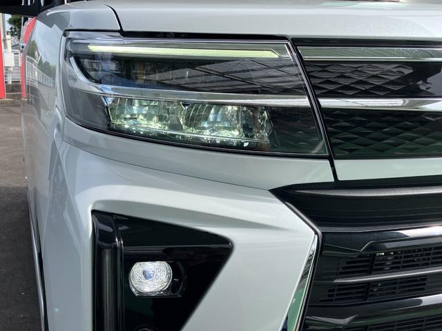 タント カスタムＲＳ　１５インチアルミホイール　キーフリーシステム　プッシュボタンスタート　オートエアコン（プッシュ式）　フルＬＥＤヘッドランプ　オート格納式カラードドアミラー　本革巻ステアリングホイール（11枚目）