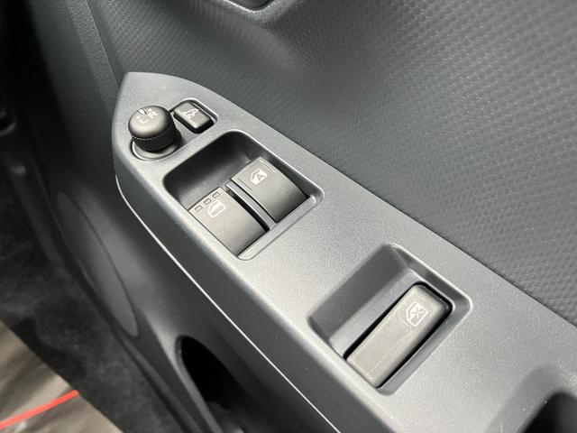 ミライース B SAIII 13スチールホイール マルチリフレクターハロゲンヘッドランプ 可倒式ドアミラー 自発光式デジタルメーターアンバーイルミネーションメーター マニュアルエアコン(ダイヤル式) キーレスエントリー(24枚目)