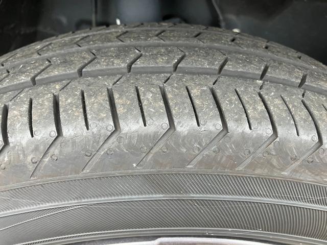 タフト Gターボ ダーククロムベンチャー 15インチアルミホイール オートレベリング機能付フルLEDヘッドランプ LEDフォグランプ 本革巻ステアリングホイール 本革巻インパネセンターシフト(8枚目)