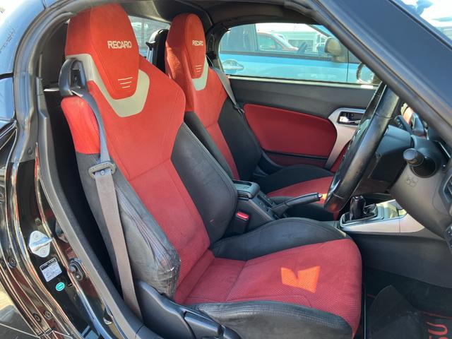 コペン ローブ　Ｓ　ＭＴ　キーフリーシステム　オートエアコン（プッシュ式）　電動ルーフ　パワーウィンドウ　ＬＥＤヘッドライト　バケットシート（2枚目）