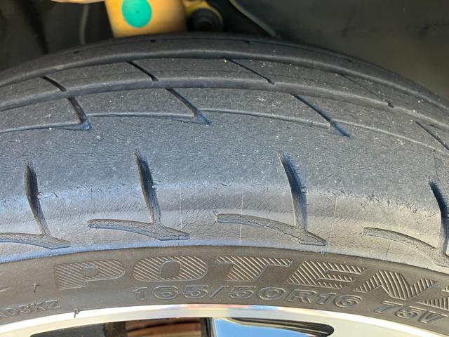 コペン ローブ　Ｓ　ＭＴ　キーフリーシステム　オートエアコン（プッシュ式）　電動ルーフ　パワーウィンドウ　ＬＥＤヘッドライト　バケットシート（8枚目）