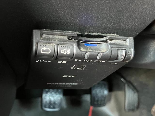 コペン ローブ　Ｓ　ＭＴ　キーフリーシステム　オートエアコン（プッシュ式）　電動ルーフ　パワーウィンドウ　ＬＥＤヘッドライト　バケットシート（21枚目）