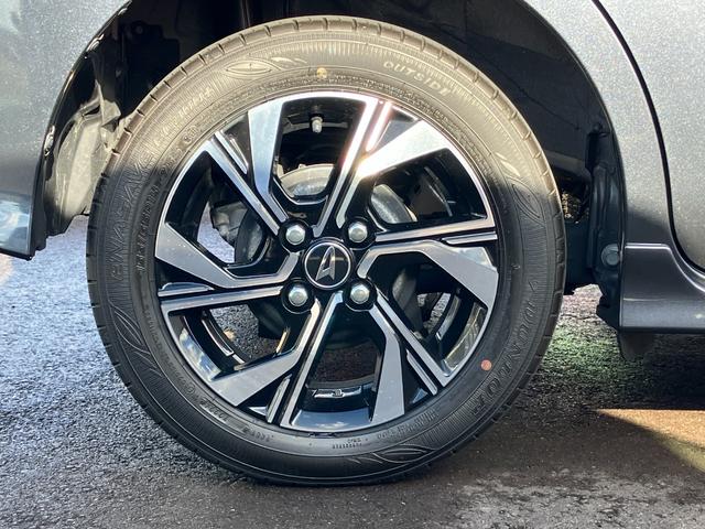 タント カスタムＸ　１４インチアルミホイール　大型エアロバンパー　フルＬＥＤヘッドランプ　オート格納式カラードドアミラー　両側パワースライドドア　キーフリーシステム　プッシュボタンスタート（9枚目）