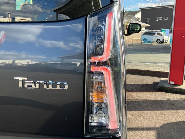 タント カスタムＸ　１４インチアルミホイール　大型エアロバンパー　フルＬＥＤヘッドランプ　オート格納式カラードドアミラー　両側パワースライドドア　キーフリーシステム　プッシュボタンスタート（14枚目）