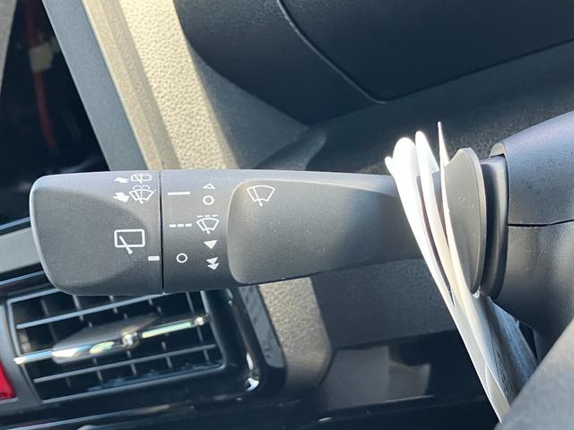 タント カスタムＸ　１４インチアルミホイール　大型エアロバンパー　フルＬＥＤヘッドランプ　オート格納式カラードドアミラー　両側パワースライドドア　キーフリーシステム　プッシュボタンスタート（24枚目）