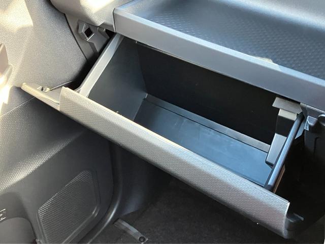 タント カスタムＸ　１４インチアルミホイール　大型エアロバンパー　フルＬＥＤヘッドランプ　オート格納式カラードドアミラー　両側パワースライドドア　キーフリーシステム　プッシュボタンスタート（36枚目）