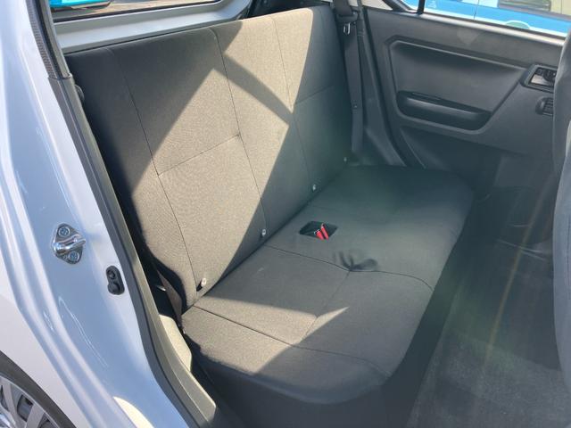 ミライース Ｌ　ＳＡＩＩＩ　１３インチフルホイールキャップ　マルチリフレクターハロゲンヘッドランプ　可倒式ドアミラー　自発光式デジタルメーターアンバーイルミネーションメーター　マニュアルエアコン（ダイヤル式）　キーレスエントリー（16枚目）