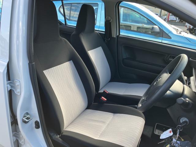 ミライース Ｌ　ＳＡＩＩＩ　１３インチフルホイールキャップ　マルチリフレクターハロゲンヘッドランプ　可倒式ドアミラー　自発光式デジタルメーターアンバーイルミネーションメーター　マニュアルエアコン（ダイヤル式）　キーレスエントリー（18枚目）