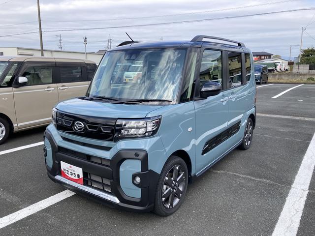 タント ファンクロスターボ　ナビ付　ナビ　１５インチアルミホイール　キーフリーシステム　プッシュボタンスタート　オートエアコン（プッシュ式）　フルＬＥＤヘッドランプ　オート格納式カラードドアミラー　本革巻ステアリングホイール（6枚目）