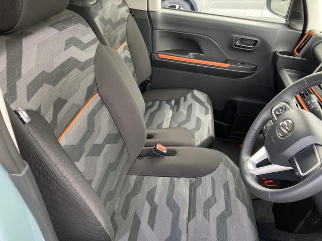 タント ファンクロスターボ　ナビ付　ナビ　１５インチアルミホイール　キーフリーシステム　プッシュボタンスタート　オートエアコン（プッシュ式）　フルＬＥＤヘッドランプ　オート格納式カラードドアミラー　本革巻ステアリングホイール（13枚目）