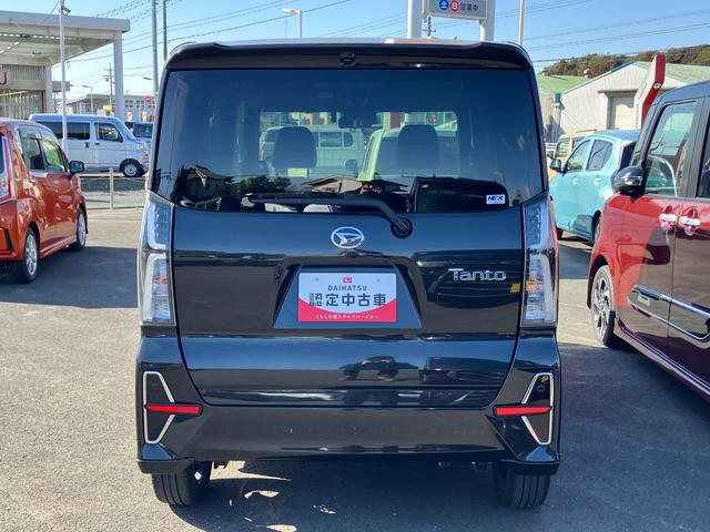 タント カスタムRSスタイルセレクション 15インチアルミホイール キーフリーシステム プッシュボタンスタート オートエアコン(プッシュ式) フルLEDヘッドランプ オート格納式カラードドアミラー 本革巻ステアリングホイール(6枚目)