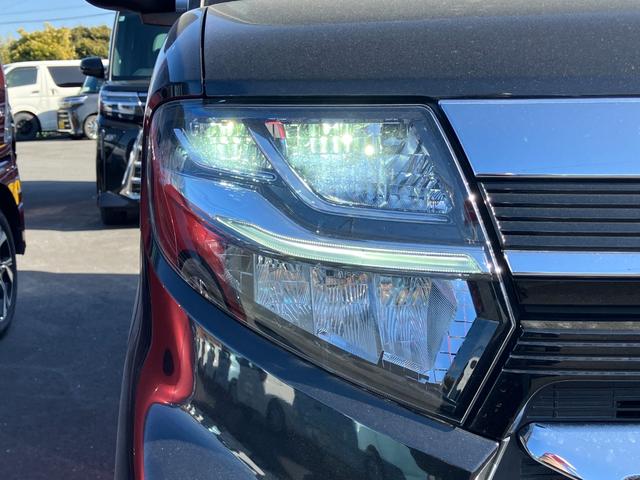 タント カスタムRSスタイルセレクション 15インチアルミホイール キーフリーシステム プッシュボタンスタート オートエアコン(プッシュ式) フルLEDヘッドランプ オート格納式カラードドアミラー 本革巻ステアリングホイール(14枚目)