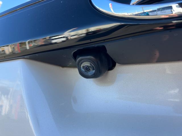 ロッキー プレミアム 17インチアルミホイール UVIRカット遮音ガラス フルLEDヘッドランプ キーフリーシステム 革巻きステアリングホイール 本革シフトノブ アクティブマルチインフォメーションメーター(16枚目)