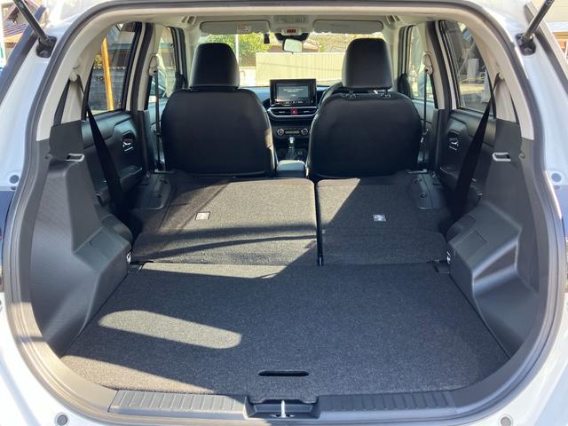 ロッキー プレミアム 17インチアルミホイール UVIRカット遮音ガラス フルLEDヘッドランプ キーフリーシステム 革巻きステアリングホイール 本革シフトノブ アクティブマルチインフォメーションメーター(18枚目)