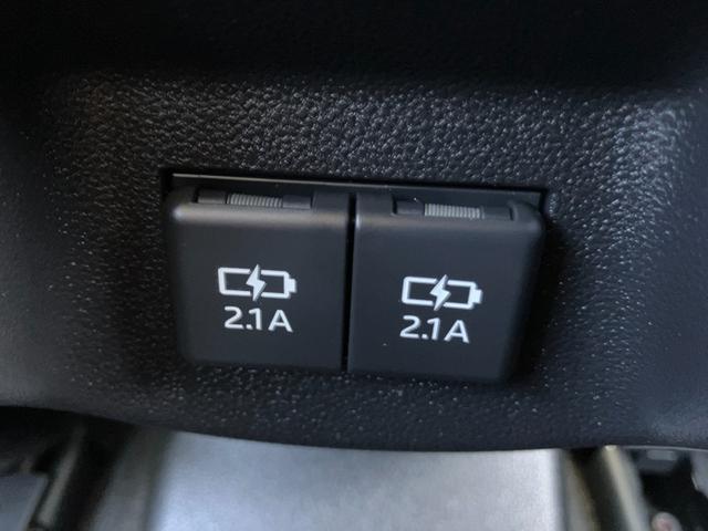 ロッキー プレミアム 17インチアルミホイール UVIRカット遮音ガラス フルLEDヘッドランプ キーフリーシステム 革巻きステアリングホイール 本革シフトノブ アクティブマルチインフォメーションメーター(22枚目)