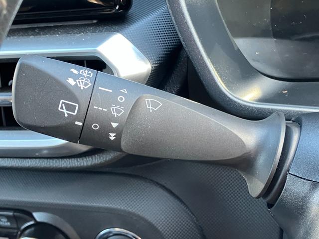 ロッキー プレミアム 17インチアルミホイール UVIRカット遮音ガラス フルLEDヘッドランプ キーフリーシステム 革巻きステアリングホイール 本革シフトノブ アクティブマルチインフォメーションメーター(26枚目)