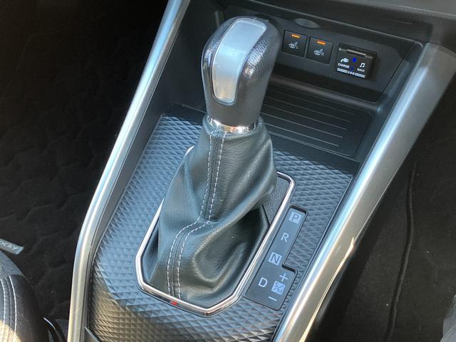 ロッキー プレミアム 17インチアルミホイール UVIRカット遮音ガラス フルLEDヘッドランプ キーフリーシステム 革巻きステアリングホイール 本革シフトノブ アクティブマルチインフォメーションメーター(40枚目)