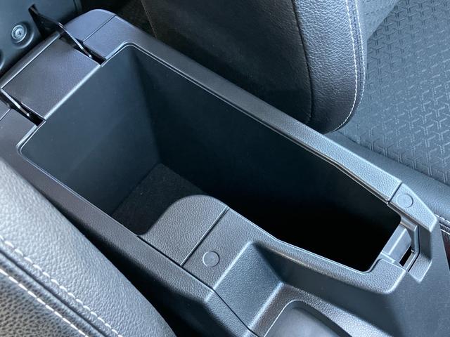 ロッキー プレミアム 17インチアルミホイール UVIRカット遮音ガラス フルLEDヘッドランプ キーフリーシステム 革巻きステアリングホイール 本革シフトノブ アクティブマルチインフォメーションメーター(41枚目)