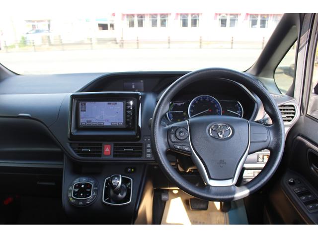 ヴォクシー ハイブリッドX 両側電動スライド 純正ナビ ETC Bluetooth フルセグ バックカメラ LEDヘッド オートライト シートヒーター クルコン 衝突軽減ブレーキ PUSHスタート 純正アルミ(20枚目)