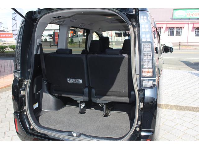 ヴォクシー ハイブリッドX 両側電動スライド 純正ナビ ETC Bluetooth フルセグ バックカメラ LEDヘッド オートライト シートヒーター クルコン 衝突軽減ブレーキ PUSHスタート 純正アルミ(27枚目)