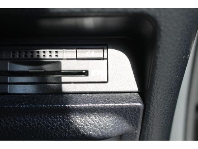 ヴォクシー ハイブリッドX 両側電動スライド 純正ナビ ETC Bluetooth フルセグ バックカメラ LEDヘッド オートライト シートヒーター クルコン 衝突軽減ブレーキ PUSHスタート 純正アルミ(31枚目)