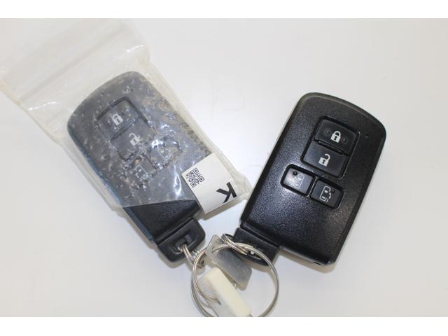 ヴォクシー ハイブリッドX 両側電動スライド 純正ナビ ETC Bluetooth フルセグ バックカメラ LEDヘッド オートライト シートヒーター クルコン 衝突軽減ブレーキ PUSHスタート 純正アルミ(32枚目)