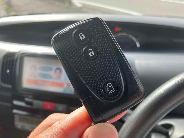 タント カスタムＸスペシャル　ＥＴＣ　電動スライドドア　ナビ　ＴＶ　ＨＩＤ　スマートキー　アイドリングストップ　電動格納ミラー　ベンチシート　ＣＶＴ　盗難防止システム　ＡＢＳ　ＣＤ　ＵＳＢ　Ｂｌｕｅｔｏｏｔｈ　アルミホイール（8枚目）