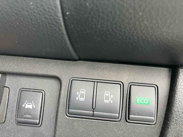 ランディ 　ＥＴＣ　バックカメラ　ナビ　ＴＶ　クリアランスソナー　オートクルーズコントロール　レーンアシスト　両側電動スライドドア　ＨＩＤ　スマートキー　アイドリングストップ　電動格納ミラー　３列シート　ＣＶＴ（9枚目）