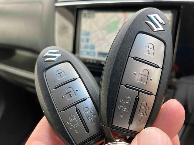 ランディ 　ＥＴＣ　バックカメラ　ナビ　ＴＶ　クリアランスソナー　オートクルーズコントロール　レーンアシスト　両側電動スライドドア　ＨＩＤ　スマートキー　アイドリングストップ　電動格納ミラー　３列シート　ＣＶＴ（15枚目）