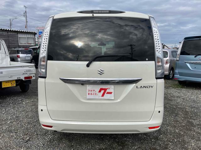ランディ 　ＥＴＣ　バックカメラ　ナビ　ＴＶ　クリアランスソナー　オートクルーズコントロール　レーンアシスト　両側電動スライドドア　ＨＩＤ　スマートキー　アイドリングストップ　電動格納ミラー　３列シート　ＣＶＴ（19枚目）