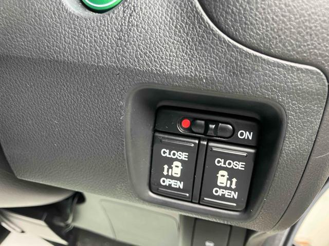 Ｎ－ＢＯＸ＋カスタム Ｇ・ターボパッケージ　ＥＴＣ　バックカメラ　両側電動スライドドア　オートクルーズコントロール　ＨＩＤ　スマートキー　アイドリングストップ　電動格納ミラー　ベンチシート　ＣＶＴ　盗難防止システム　ＡＢＳ　ＥＳＣ（9枚目）
