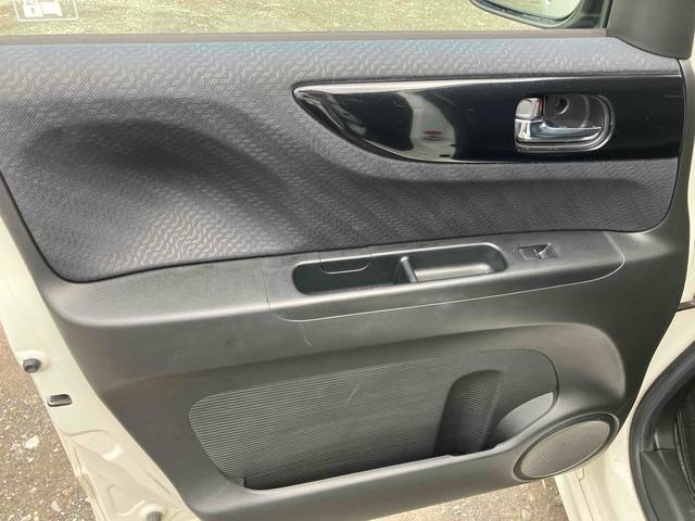 Ｎ－ＢＯＸ＋カスタム Ｇ・ターボパッケージ　ＥＴＣ　バックカメラ　両側電動スライドドア　オートクルーズコントロール　ＨＩＤ　スマートキー　アイドリングストップ　電動格納ミラー　ベンチシート　ＣＶＴ　盗難防止システム　ＡＢＳ　ＥＳＣ（27枚目）