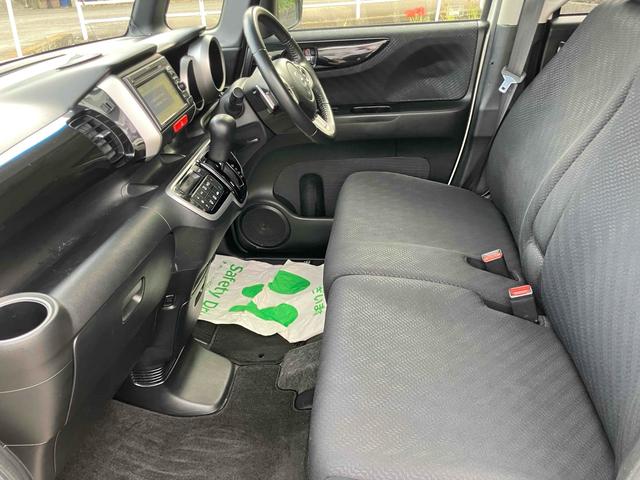 Ｎ－ＢＯＸ＋カスタム Ｇ・ターボパッケージ　ＥＴＣ　バックカメラ　両側電動スライドドア　オートクルーズコントロール　ＨＩＤ　スマートキー　アイドリングストップ　電動格納ミラー　ベンチシート　ＣＶＴ　盗難防止システム　ＡＢＳ　ＥＳＣ（29枚目）