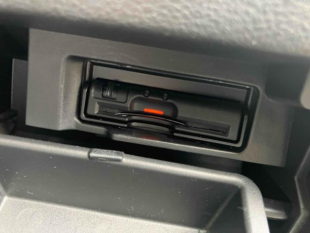 セレナ ハイウェイスター　プロパイロットエディション　ＥＴＣ　バックカメラ　ナビ　ＴＶ　クリアランスソナー　オートクルーズコントロール　衝突被害軽減システム　両側電動スライドドア　スマートキー　アイドリングストップ　電動格納ミラー　後席モニター（8枚目）