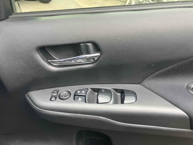 セレナ ハイウェイスター　プロパイロットエディション　ＥＴＣ　バックカメラ　ナビ　ＴＶ　クリアランスソナー　オートクルーズコントロール　衝突被害軽減システム　両側電動スライドドア　スマートキー　アイドリングストップ　電動格納ミラー　後席モニター（12枚目）