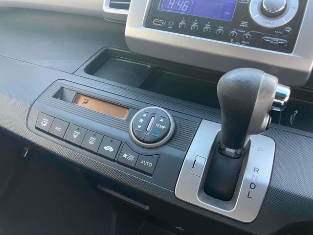 フリード G ジャストセレクション ETC 両側スライド・片側電動 スマートキー 電動格納ミラー CVT CD USB 盗難防止システム 衝突安全ボディ ABS ESC エアコン パワーステアリング(3枚目)