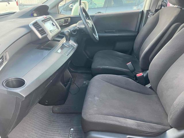 フリード G ジャストセレクション ETC 両側スライド・片側電動 スマートキー 電動格納ミラー CVT CD USB 盗難防止システム 衝突安全ボディ ABS ESC エアコン パワーステアリング(12枚目)