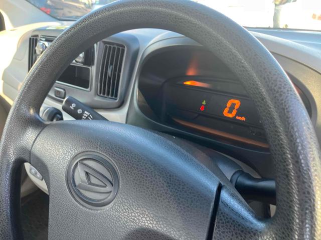 ミライース Ｄ　ドライブレコーダー　アイドリングストップ　ＣＶＴ　ＡＢＳ　ＣＤ　衝突安全ボディ　エアコン　パワーステアリング　パワーウィンドウ（7枚目）