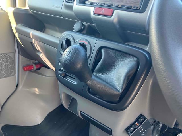 ミニキャブバン Ｍ　４ＷＤ　５ＭＴ　ＥＴＣ　ナビ　ＴＶ　両側スライドドア　エアコン　パワーステアリング　運転席エアバッグ　助手席エアバッグ　ＣＤ　ＵＳＢ（7枚目）