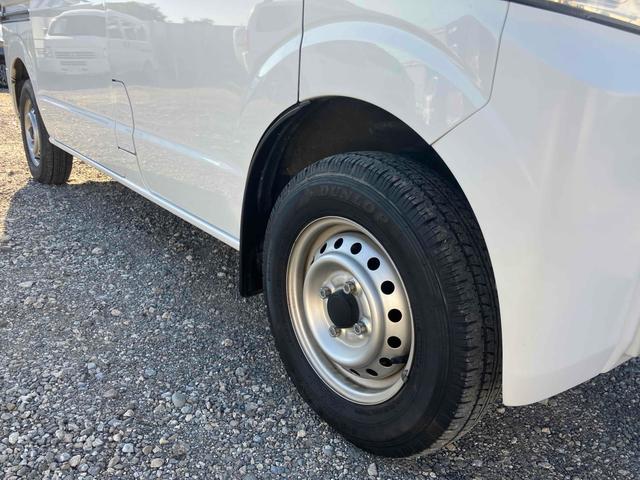 ミニキャブバン Ｍ　４ＷＤ　５ＭＴ　ＥＴＣ　ナビ　ＴＶ　両側スライドドア　エアコン　パワーステアリング　運転席エアバッグ　助手席エアバッグ　ＣＤ　ＵＳＢ（17枚目）