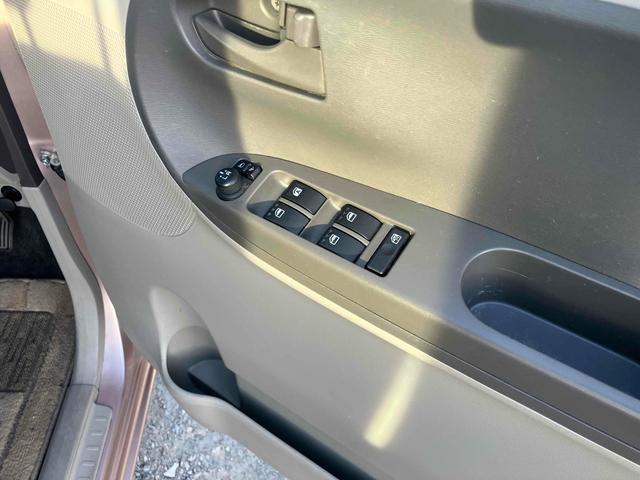 タント Ｘ　ＳＡＩＩ　ドライブレコーダー　ＥＴＣ　バックカメラ　両側スライド・片側電動　ナビ　クリアランスソナー　衝突被害軽減システム　スマートキー　アイドリングストップ　電動格納ミラー　ベンチシート　ＣＶＴ（9枚目）