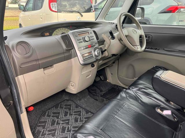 タント Ｘリミテッド　電動スライドドア　スマートキー　電動格納ミラー　ベンチシート　ＣＶＴ　盗難防止システム　ＡＢＳ　ＣＤ　衝突安全ボディ　エアコン　パワーステアリング（8枚目）