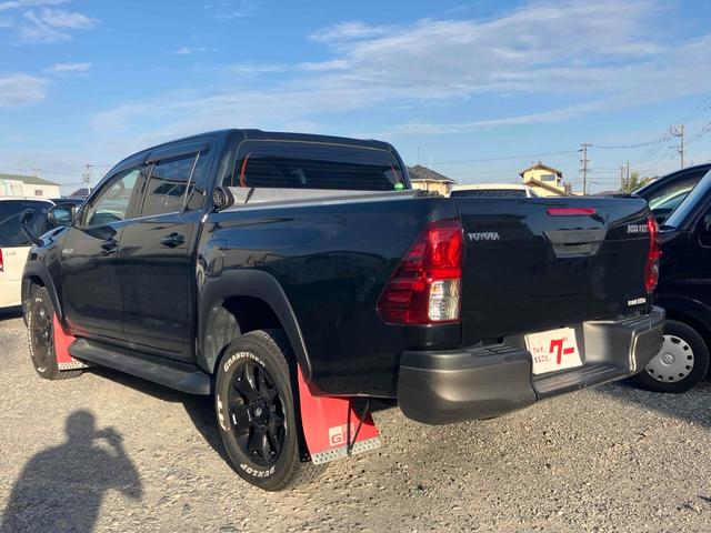 ハイラックス Z ブラックラリーエディション 4WD AT 衝突被害軽減システム オートクルーズコントロール レーンアシスト ETC ナビ TV バックカメラ スマートキー 電動格納ミラー LEDヘッドランプ 盗難防止システム ABS(4枚目)