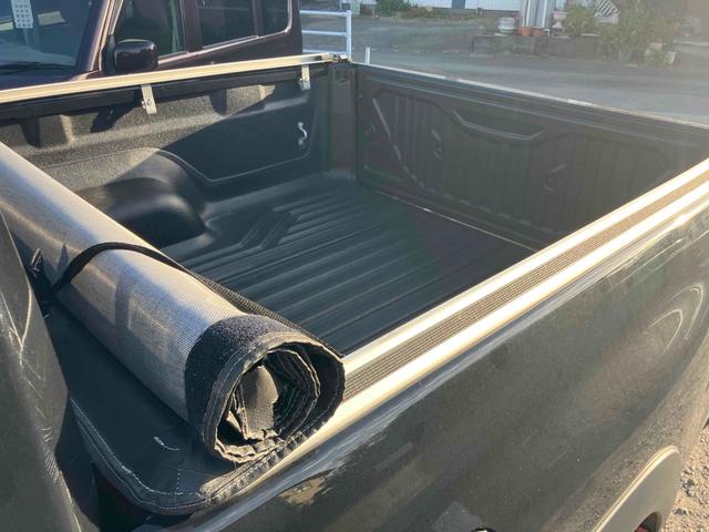 ハイラックス Z ブラックラリーエディション 4WD AT 衝突被害軽減システム オートクルーズコントロール レーンアシスト ETC ナビ TV バックカメラ スマートキー 電動格納ミラー LEDヘッドランプ 盗難防止システム ABS(15枚目)