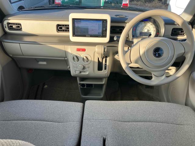 アルトラパン Ｌ　ＥＴＣ　ナビ　衝突被害軽減システム　スマートキー　アイドリングストップ　電動格納ミラー　シートヒーター　ベンチシート　ＣＶＴ　盗難防止システム　ＡＢＳ　ＥＳＣ　衝突安全ボディ　エアコン（2枚目）