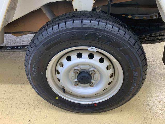 ハイゼットトラック エアコン・パワステ　スペシャル　５ＭＴ　４ＷＤ　保証付き　ラジオ　タイヤ新品（35枚目）