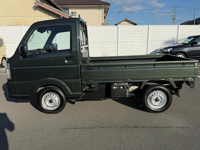 キャリイトラック ＫＣエアコン・パワステ　７型　４ＷＤ　オートライト　禁煙車　４ＷＤ　衝突被害軽減システム　アイドリングストップ　横滑り防止機能　衝突安全ボディ　盗難防止システム（11枚目）