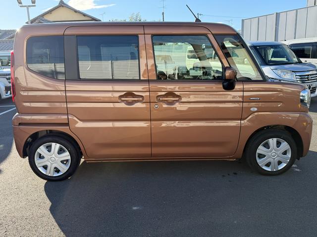 スペーシア ＨＹＢＲＩＤ　Ｇ　全方位カメラナビ　オートライト　バックカメラ　Ｂｌｕｅｔｏｏｔｈ　スライドドア　プッシュスタート　オートエアコン　禁煙車　スズキセーフティーサポート　衝突被害軽減システム　アイドリングストップ　衝突安全ボディ（6枚目）